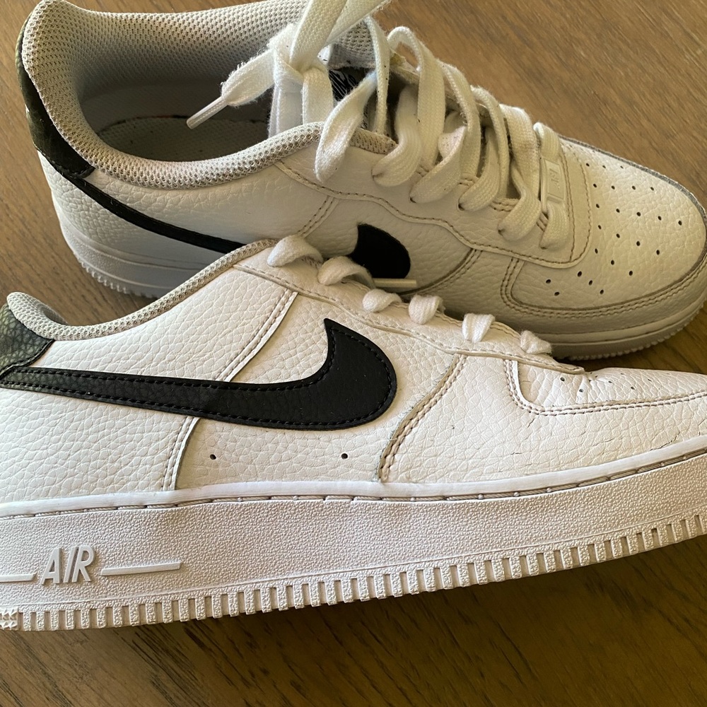 Nike Air Force 6.5 youth size black and white